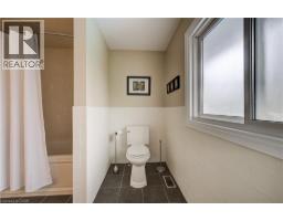 46 PEACHWOOD Court - 26