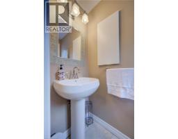 46 PEACHWOOD Court - 34