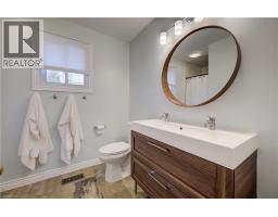 150 BAYNE Crescent - 17