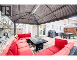 150 BAYNE Crescent - 32