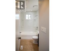 96 PATHFINDER Crescent - 9