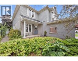 18 PEARWOOD Court - 2