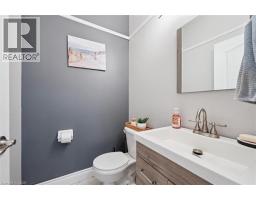 18 PEARWOOD Court - 5