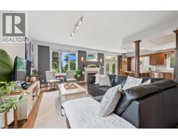 18 PEARWOOD Court - 9