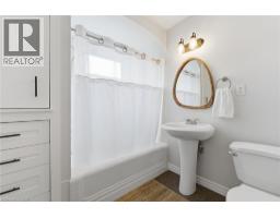 61 ABIGAIL Avenue - 25