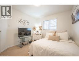 30 FALLOWFIELD Drive - 20