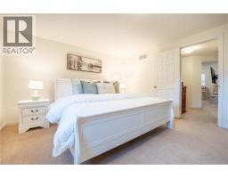 30 FALLOWFIELD Drive - 22