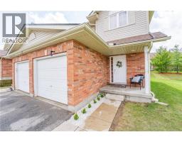 30 FALLOWFIELD Drive - 3