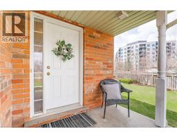 30 FALLOWFIELD Drive - 4