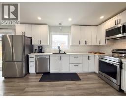 84 CONNAUGHT Avenue - 17