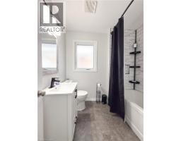 84 CONNAUGHT Avenue - 19