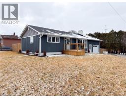 84 CONNAUGHT Avenue - 4