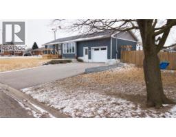 84 CONNAUGHT Avenue - 5