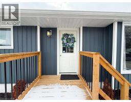 84 CONNAUGHT Avenue - 6