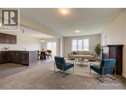 1360 CAEN Avenue - 3