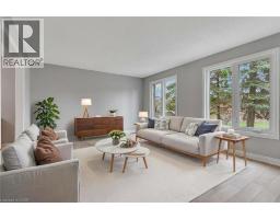 6 GOWINLOCK Court - 10