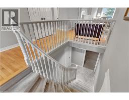 6 GOWINLOCK Court - 28