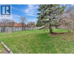 6 GOWINLOCK Court - 5