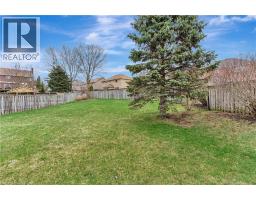 6 GOWINLOCK Court - 6