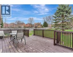 6 GOWINLOCK Court - 8