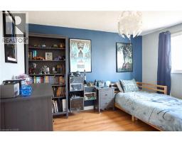 46 CEDARWOODS Crescent UnitNo. 27 - 13