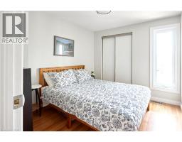 46 CEDARWOODS Crescent UnitNo. 27 - 17