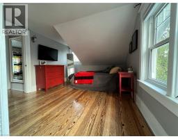 14 GREENOCK Street W - 13