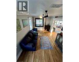 14 GREENOCK Street W - 9