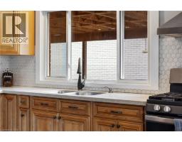 122 SWEETBRIAR Drive - 13