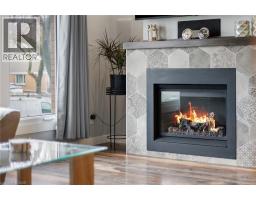 122 SWEETBRIAR Drive - 23