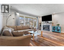 122 SWEETBRIAR Drive - 25