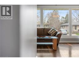 122 SWEETBRIAR Drive - 26