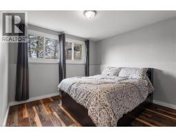 122 SWEETBRIAR Drive - 36