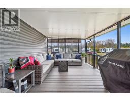 930 LAKESHORE Road UnitNo. 83 - 15