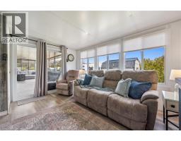 930 LAKESHORE Road UnitNo. 83 - 32