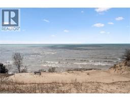 930 LAKESHORE Road UnitNo. 83 - 40