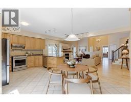 227 CHESTNUT HILL Crescent - 21