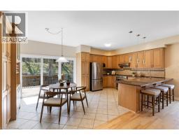 227 CHESTNUT HILL Crescent - 23