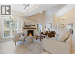 227 CHESTNUT HILL Crescent - 3