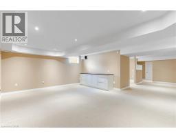 227 CHESTNUT HILL Crescent - 34