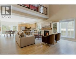 227 CHESTNUT HILL Crescent - 8