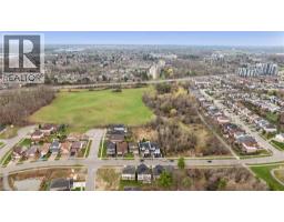 213 FALLOWFIELD Drive - 44