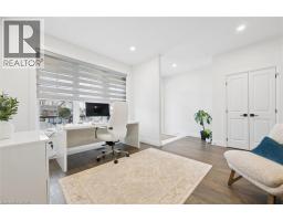 213 FALLOWFIELD Drive - 6