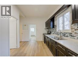 524 SIMCOE Street - 21