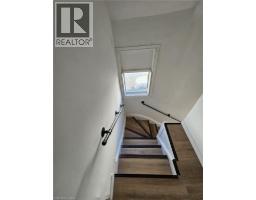 524 SIMCOE Street - 3