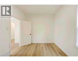 524 SIMCOE Street - 30