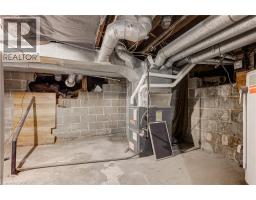 524 SIMCOE Street - 38