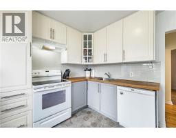 40 N ELLIS Crescent N - 13