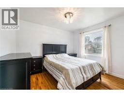 40 N ELLIS Crescent N - 17