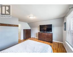 40 N ELLIS Crescent N - 22